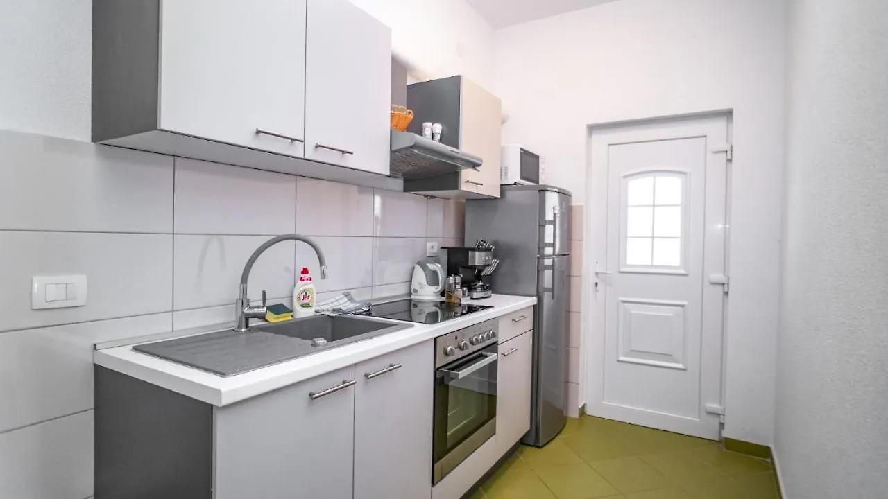 Calma Apartments Trogir Croatia