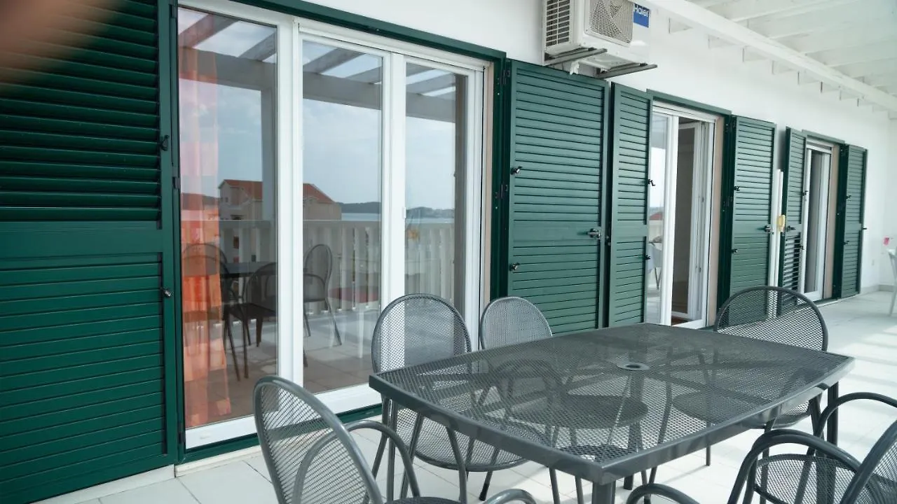 Calma Apartments Trogir Croatia